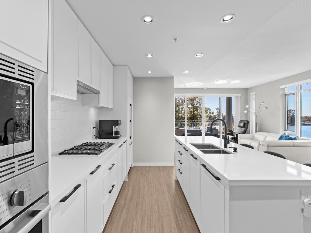 Listing Image for R3090898