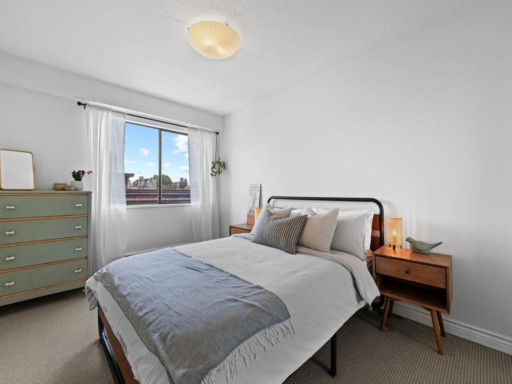 Listing Image for R3090903