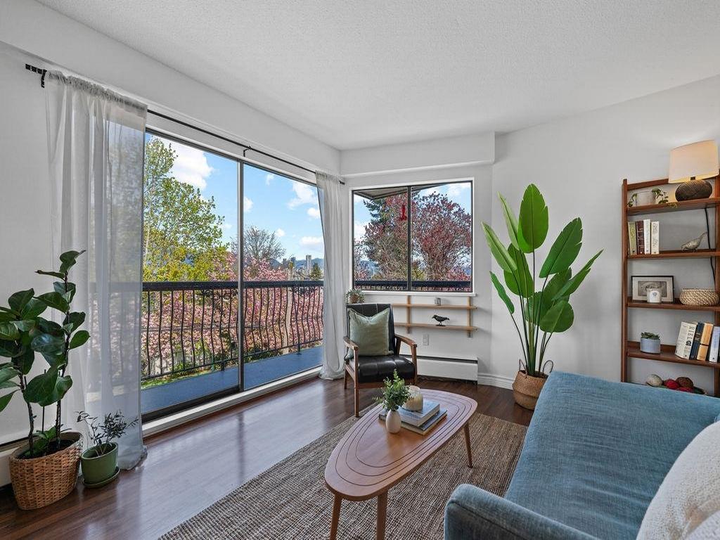 Listing Image for R3090903