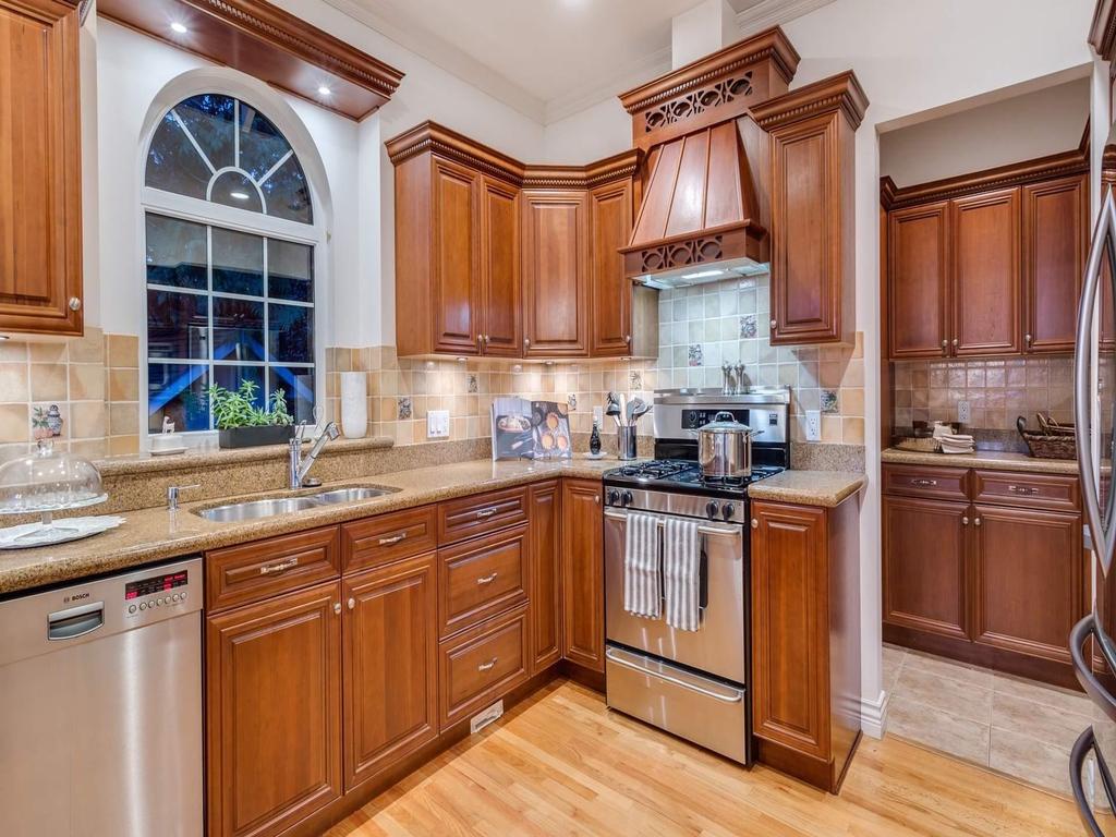 Listing Image for R3090905