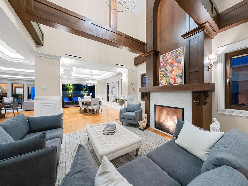 Listing Image for R3090914