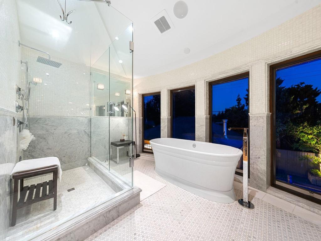 Listing Image for R3090914