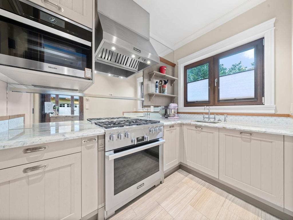 Listing Image for R3090914