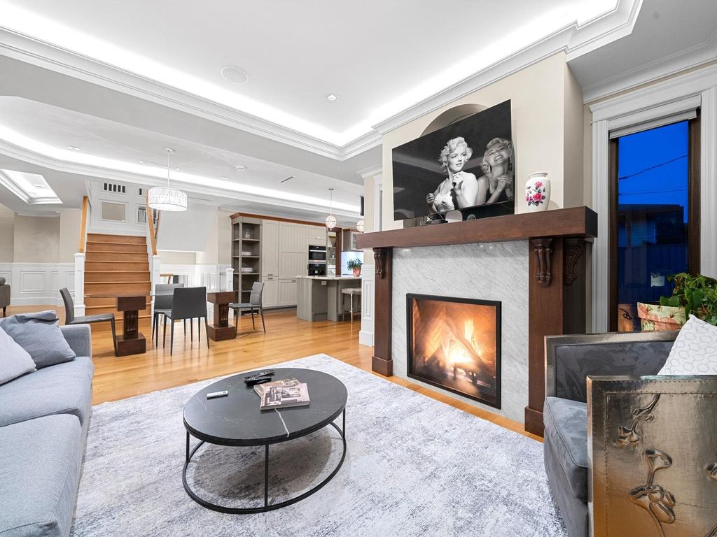 Listing Image for R3090914