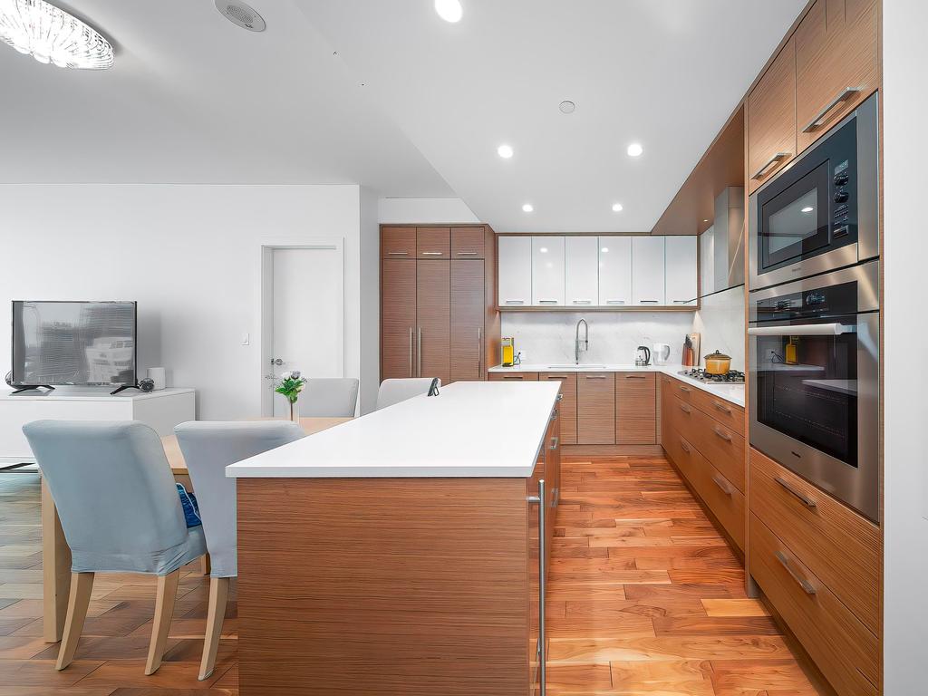 Listing Image for R3090916