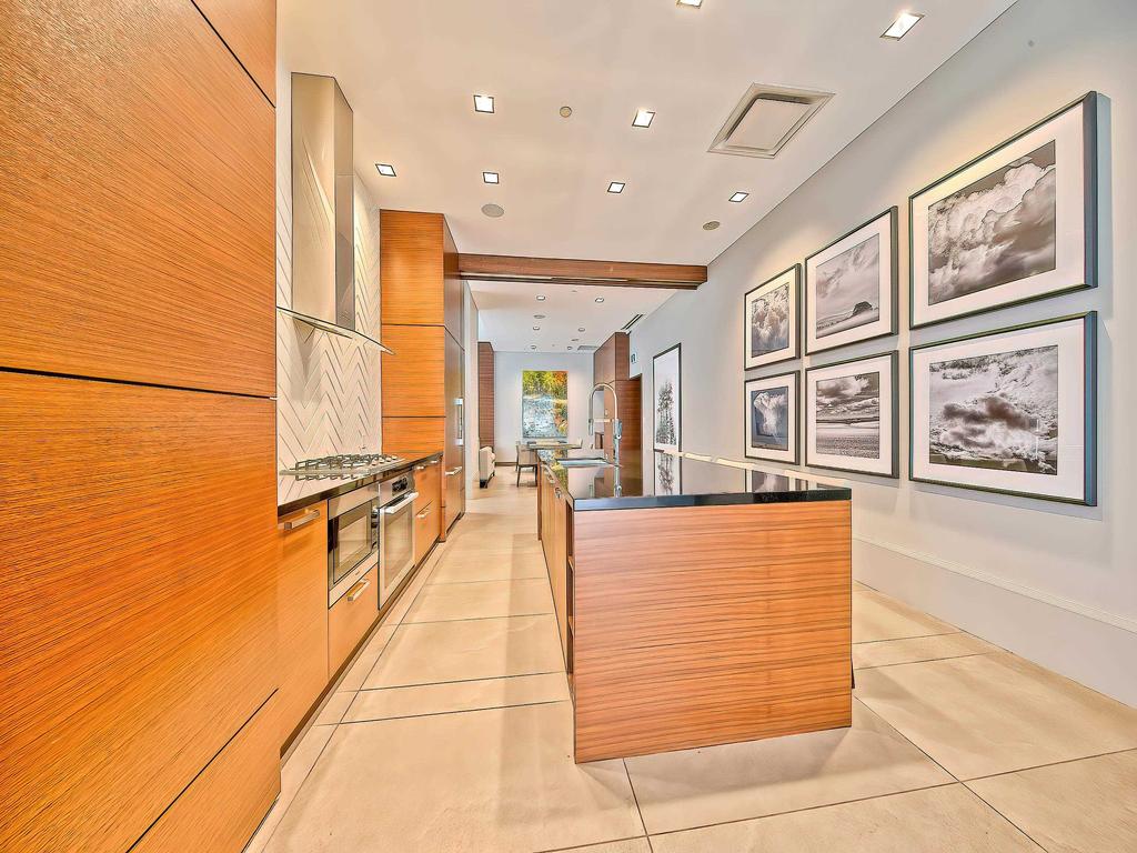 Listing Image for R3090916