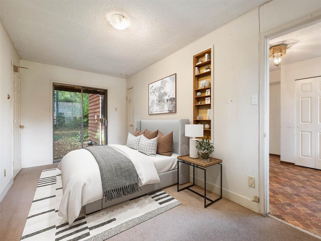 Listing Image for R3090918