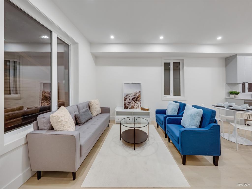 Listing Image for R3090933