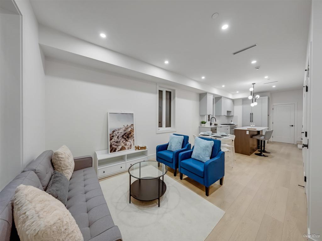 Listing Image for R3090933