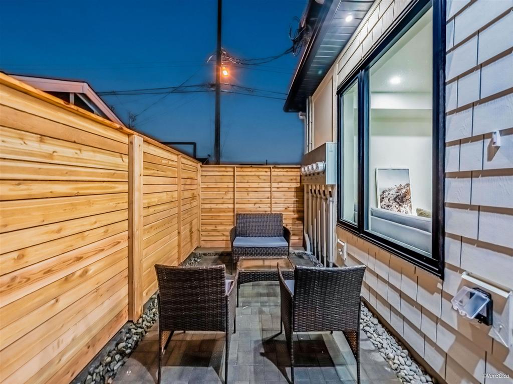 Listing Image for R3090933