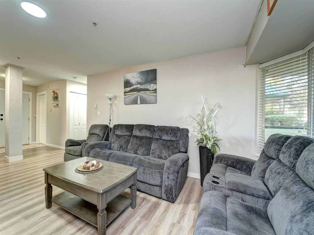 Listing Image for R3090935