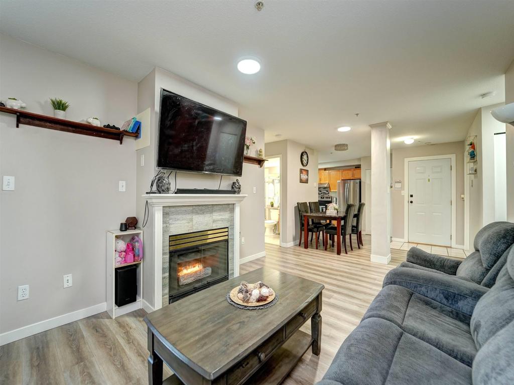 Listing Image for R3090935