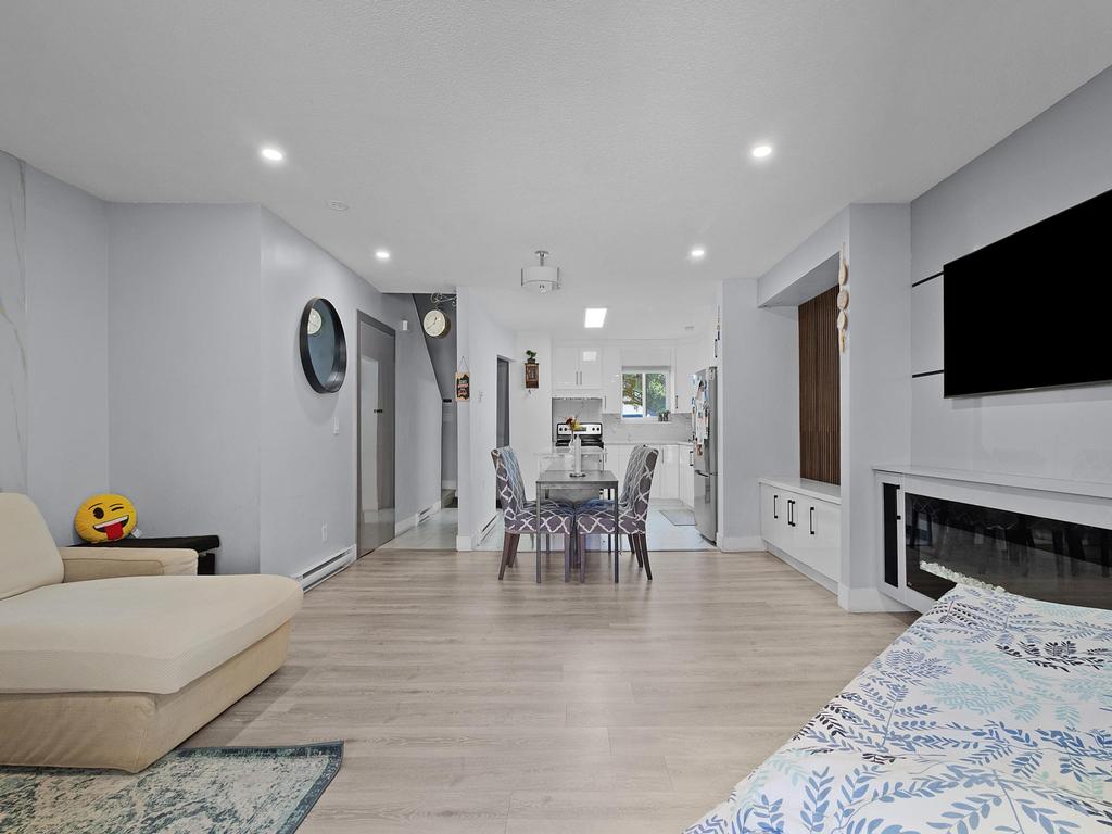 Listing Image for R3090938