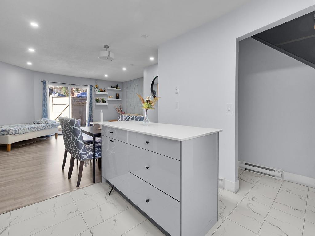 Listing Image for R3090938