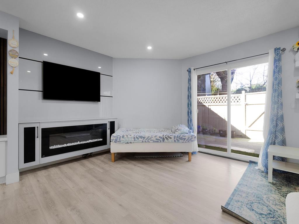 Listing Image for R3090938