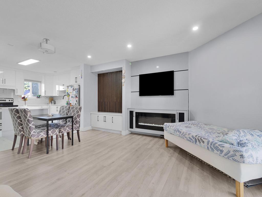 Listing Image for R3090938