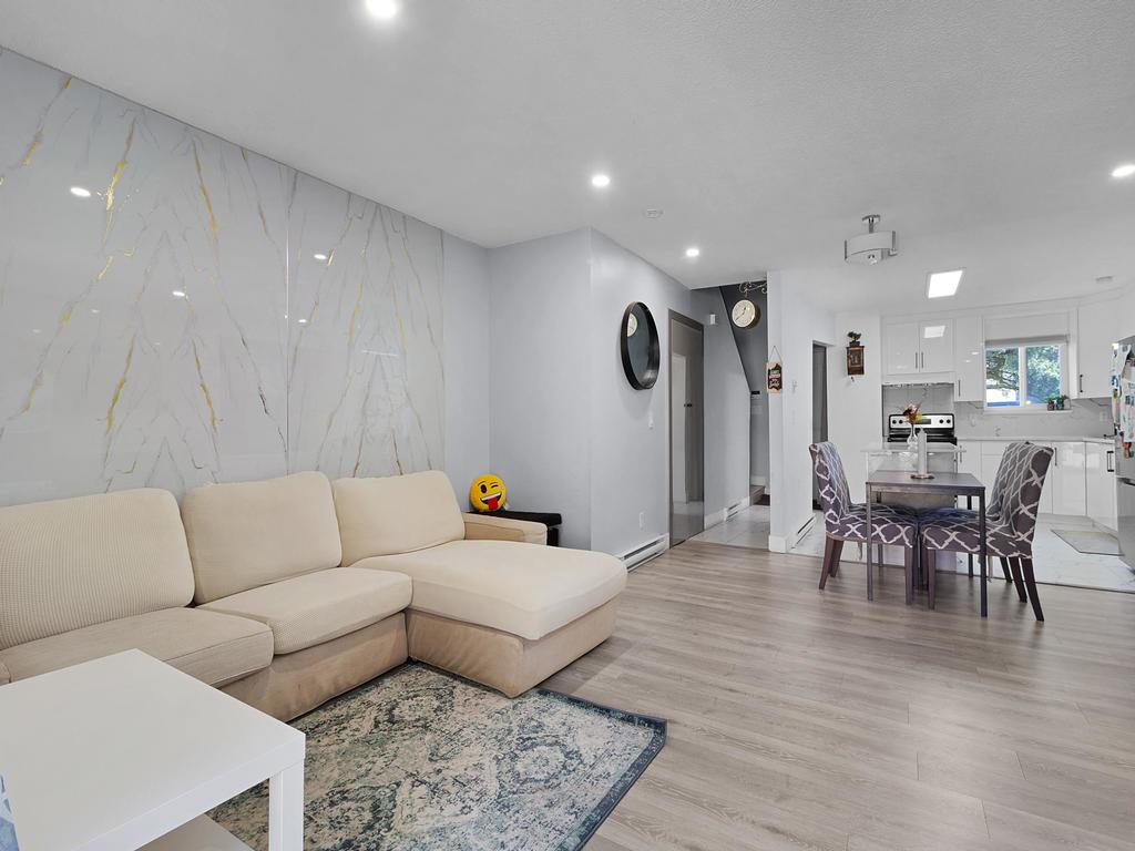 Listing Image for R3090938