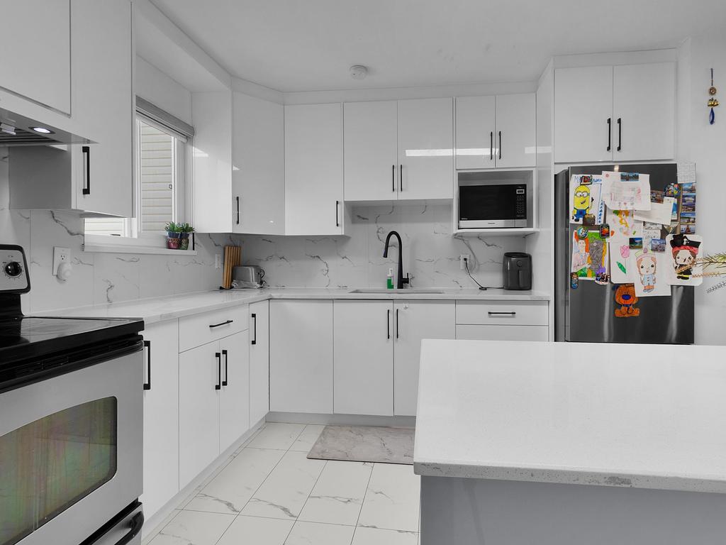 Listing Image for R3090938