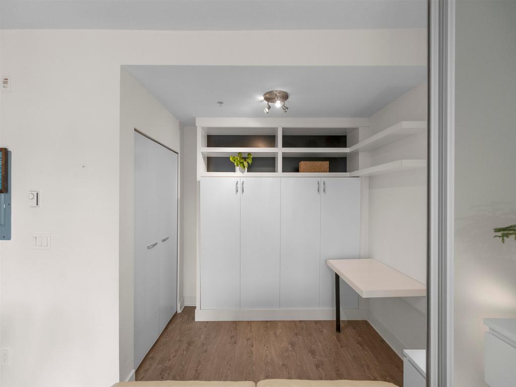 Listing Image for R3090939