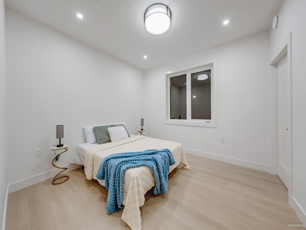 Listing Image for R3090946