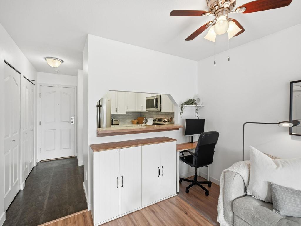 Listing Image for R3090951