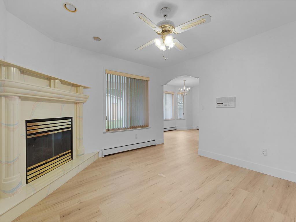 Listing Image for R3090963