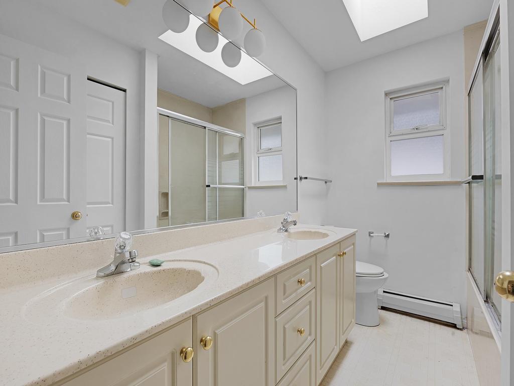 Listing Image for R3090963