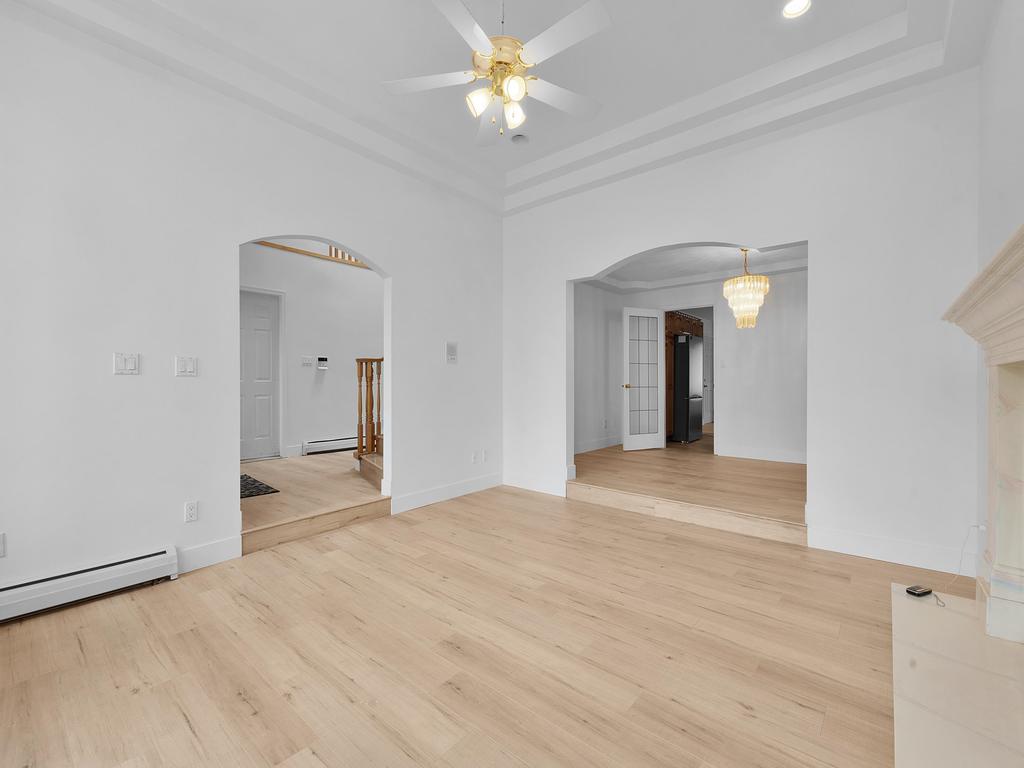 Listing Image for R3090963