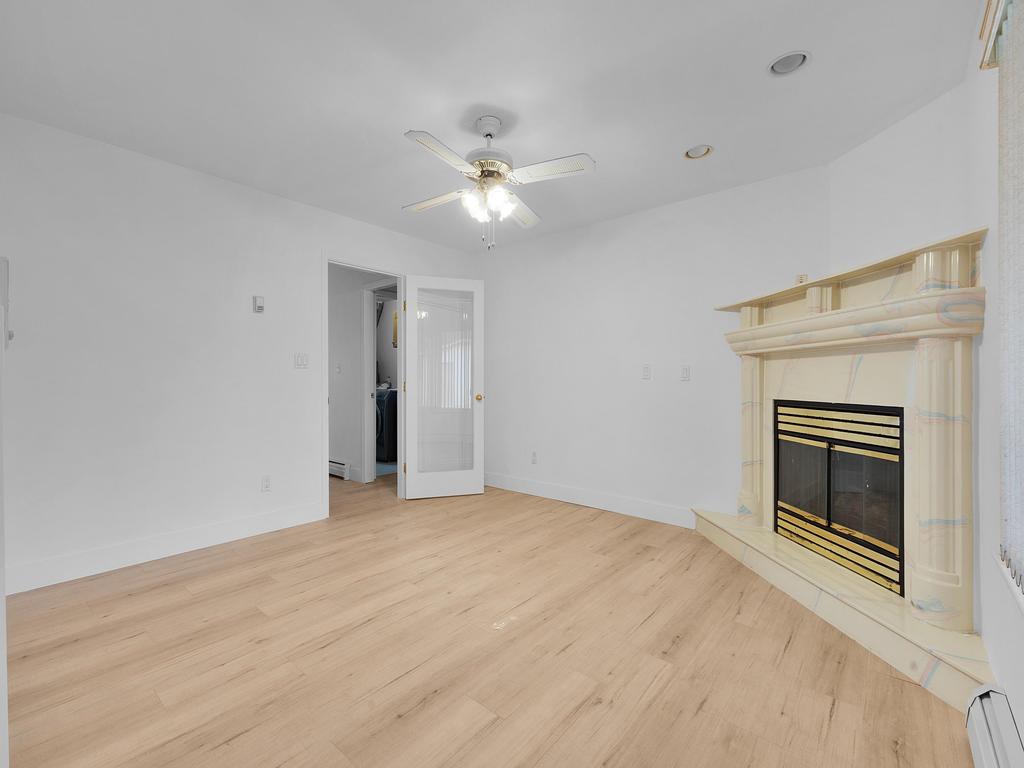 Listing Image for R3090963