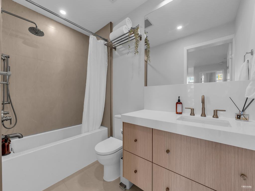 Listing Image for R3090965