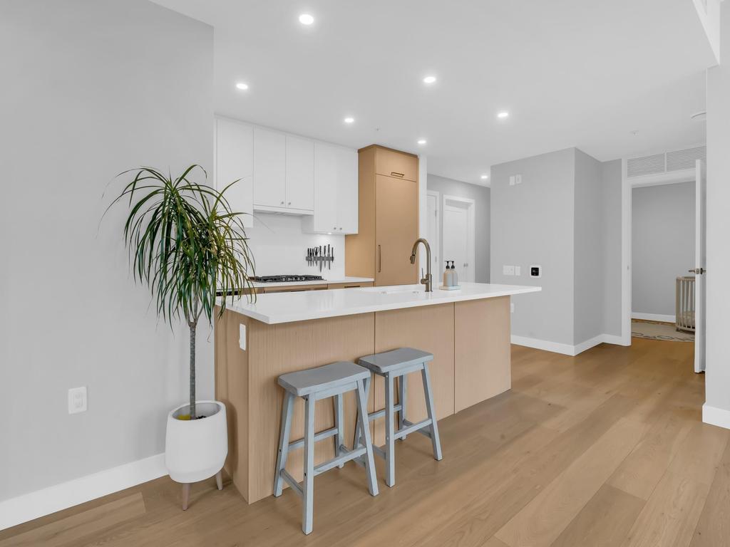 Listing Image for R3090965