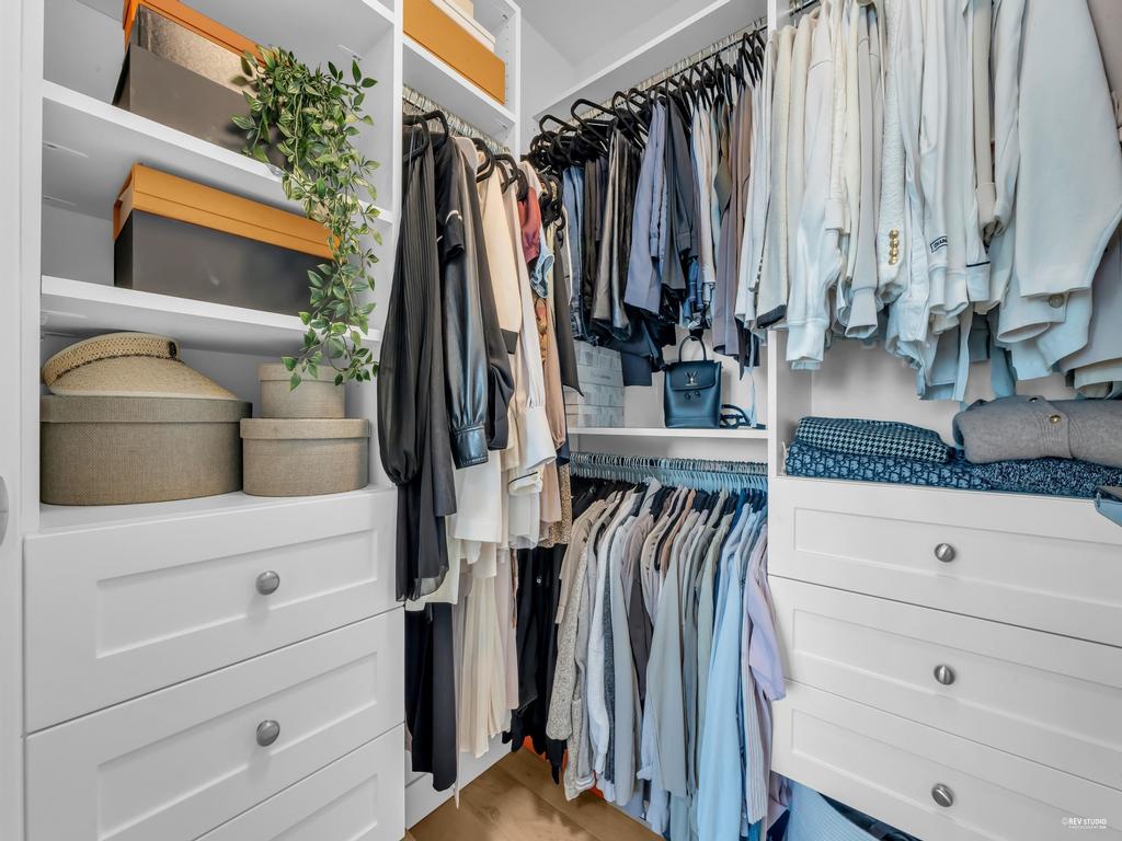 Listing Image for R3090965