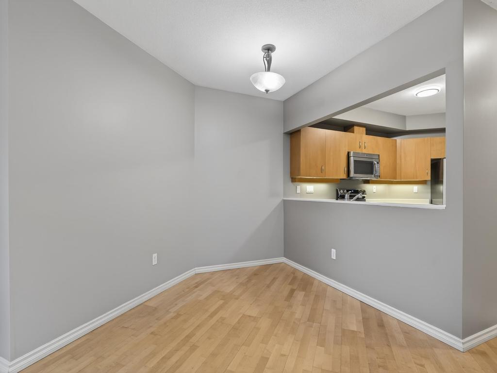 Listing Image for R3090977