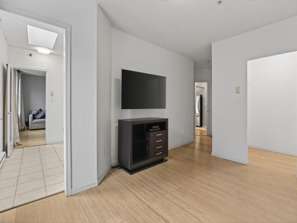 Listing Image for R3090977