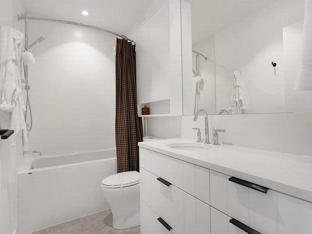 Listing Image for R3090986