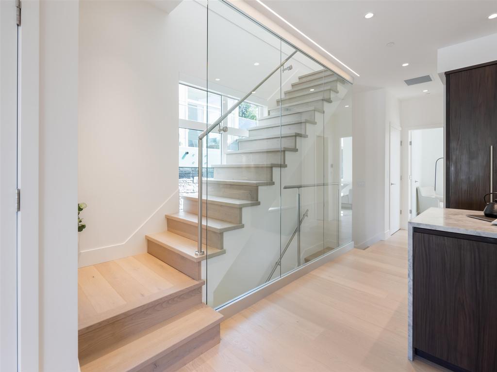 Listing Image for R3091056