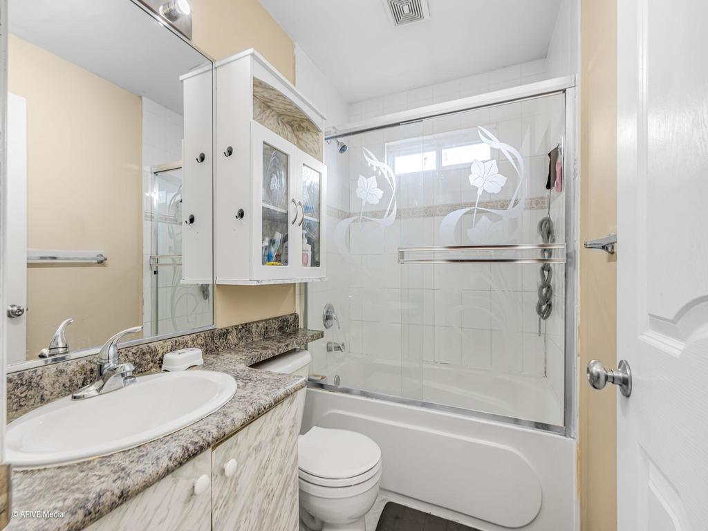 Listing Image for R3092106