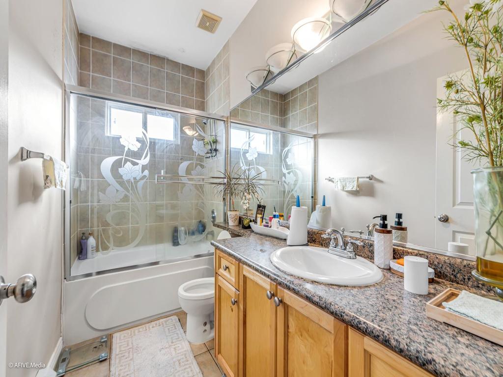 Listing Image for R3092106