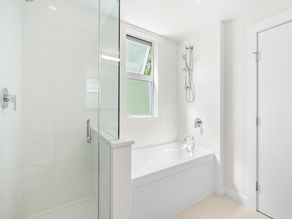 Listing Image for R3092342