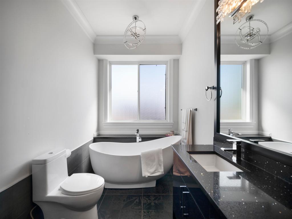 Listing Image for R3092448