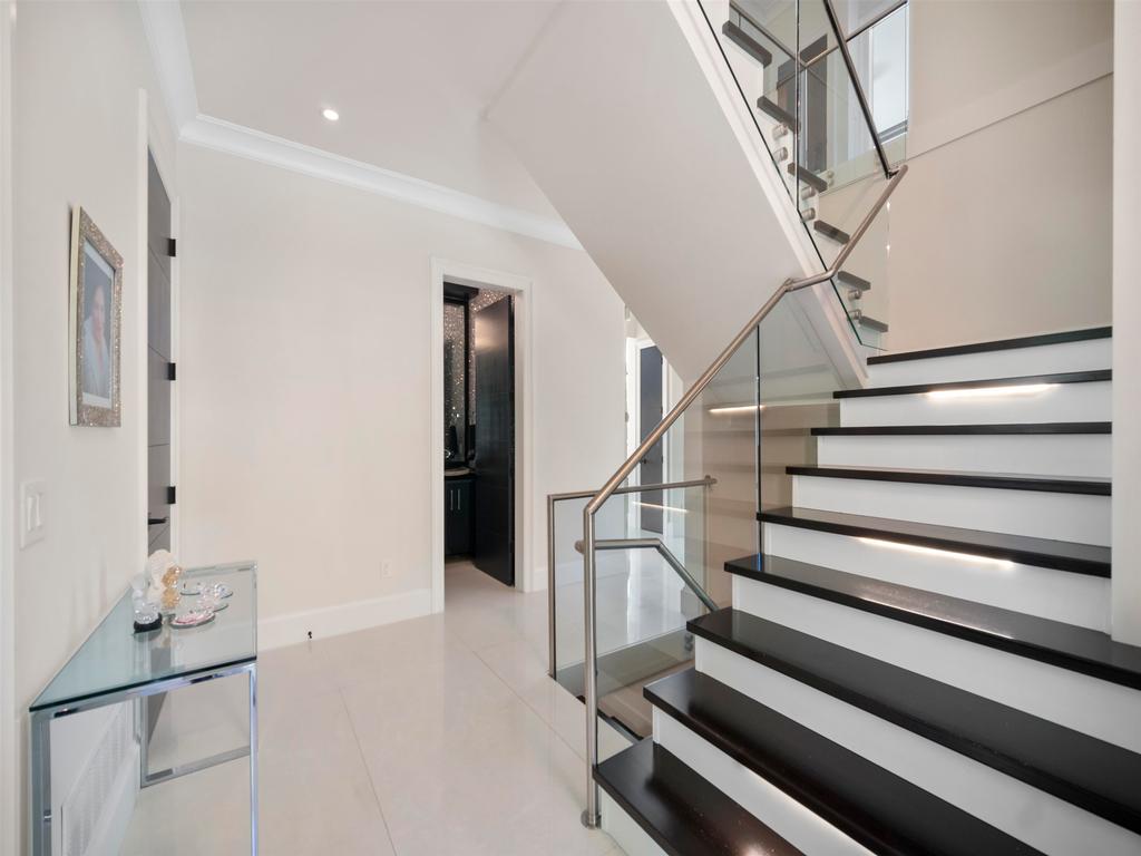 Listing Image for R3092448