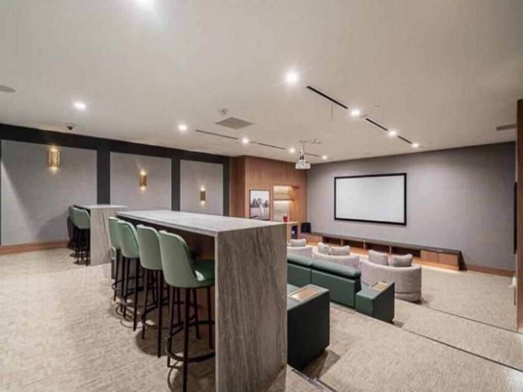 Listing Image for R3092521