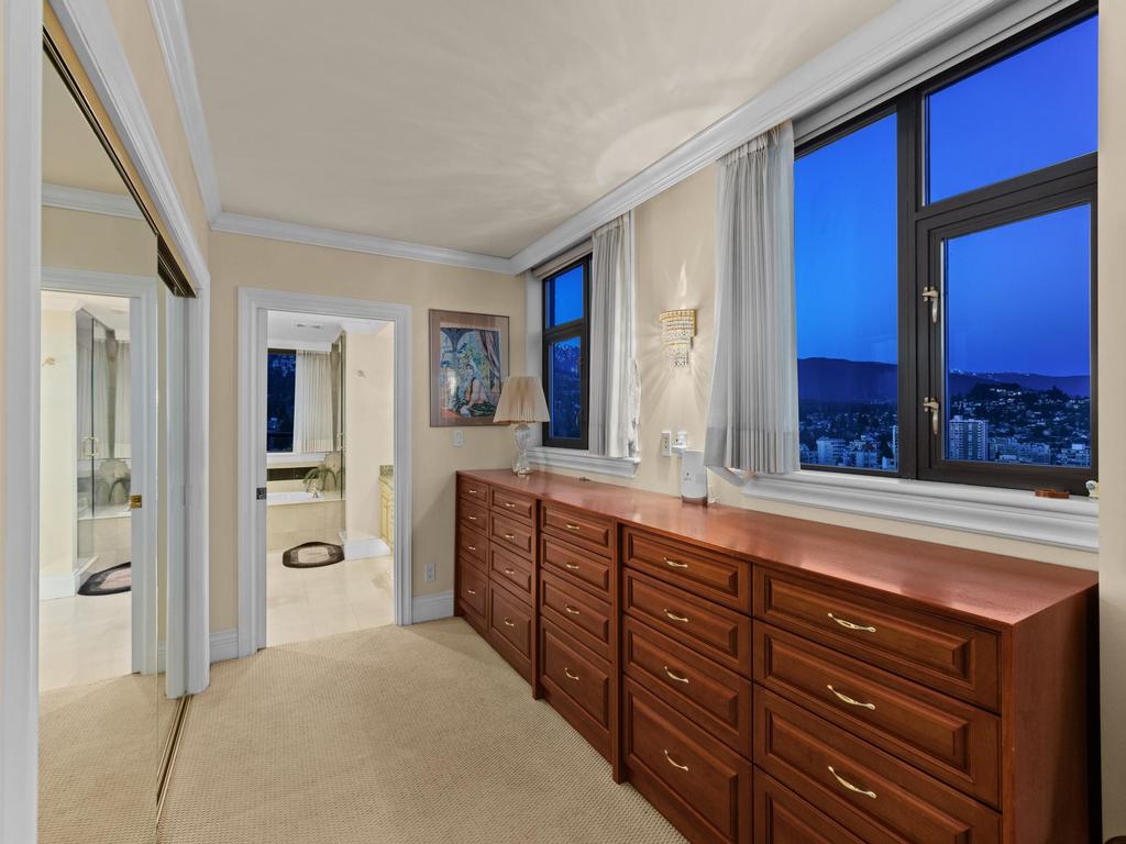 Listing Image for R3092522