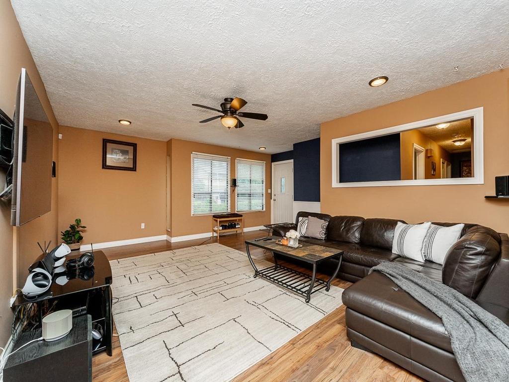 Listing Image for R3092597