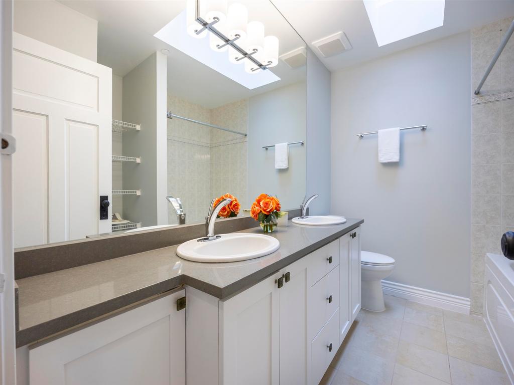 Listing Image for R3092804