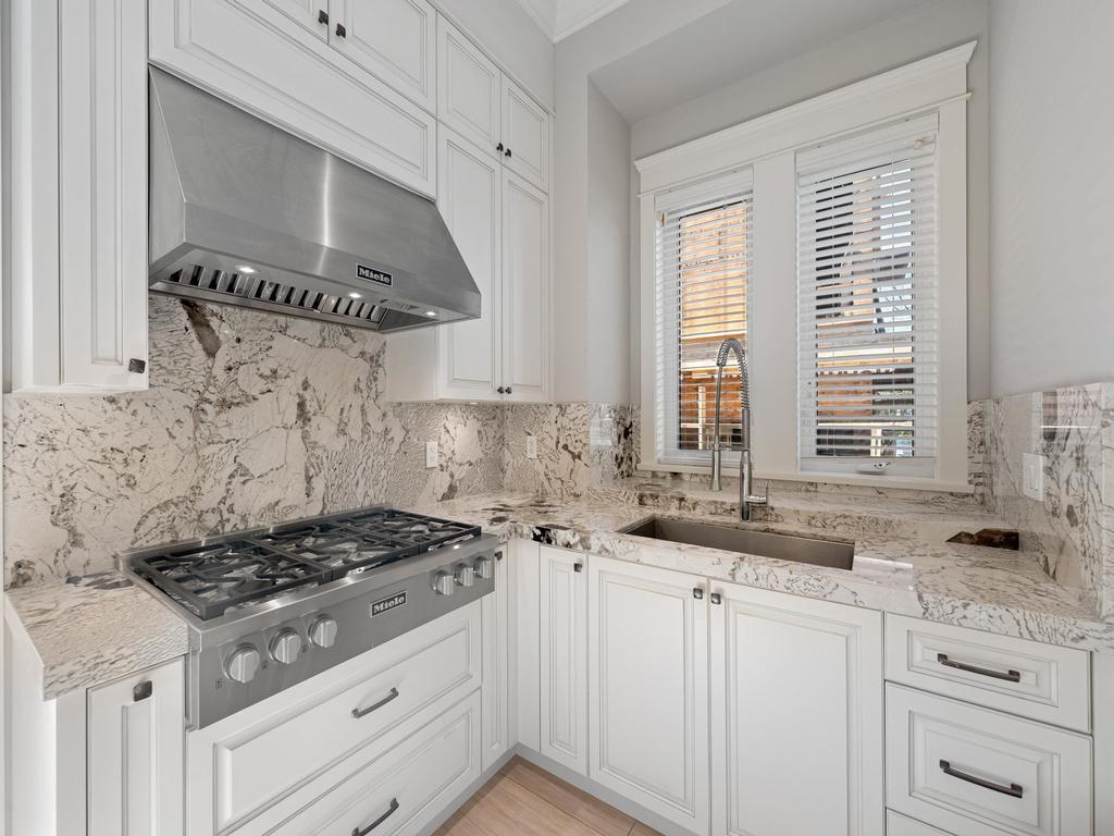 Listing Image for R3092842