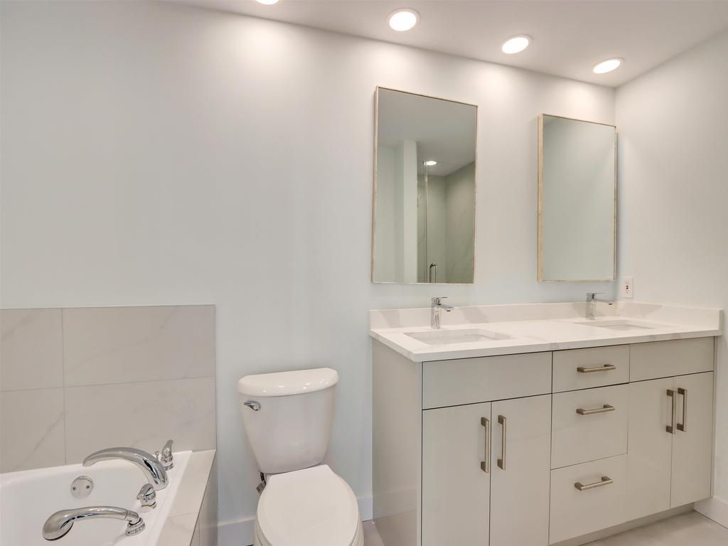 Listing Image for R3092858