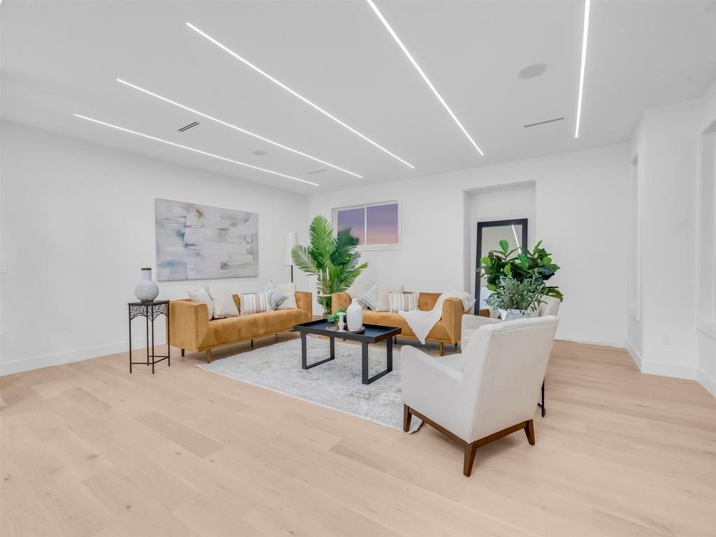 Listing Image for R3092997