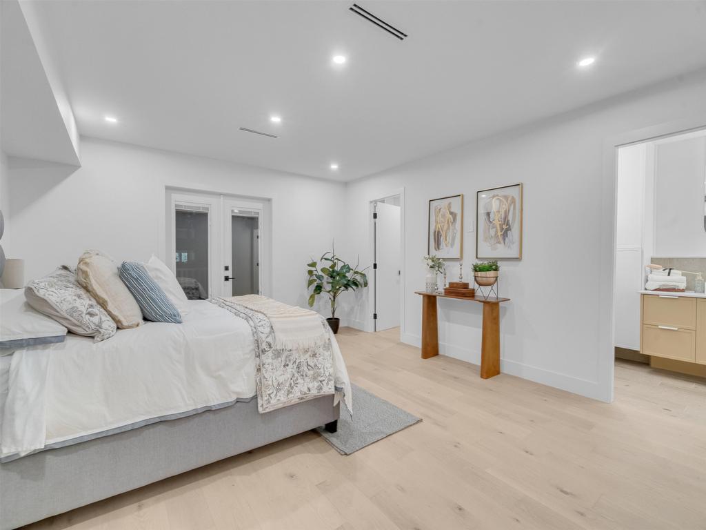 Listing Image for R3092997