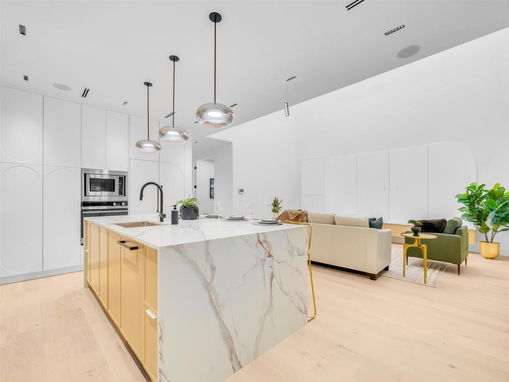 Listing Image for R3092997